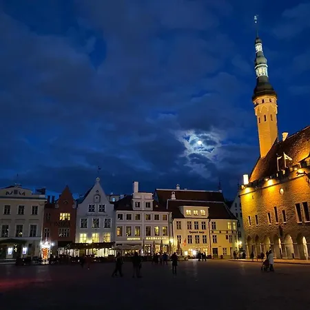 Medieval Old Town Unit With Sauna Tallin